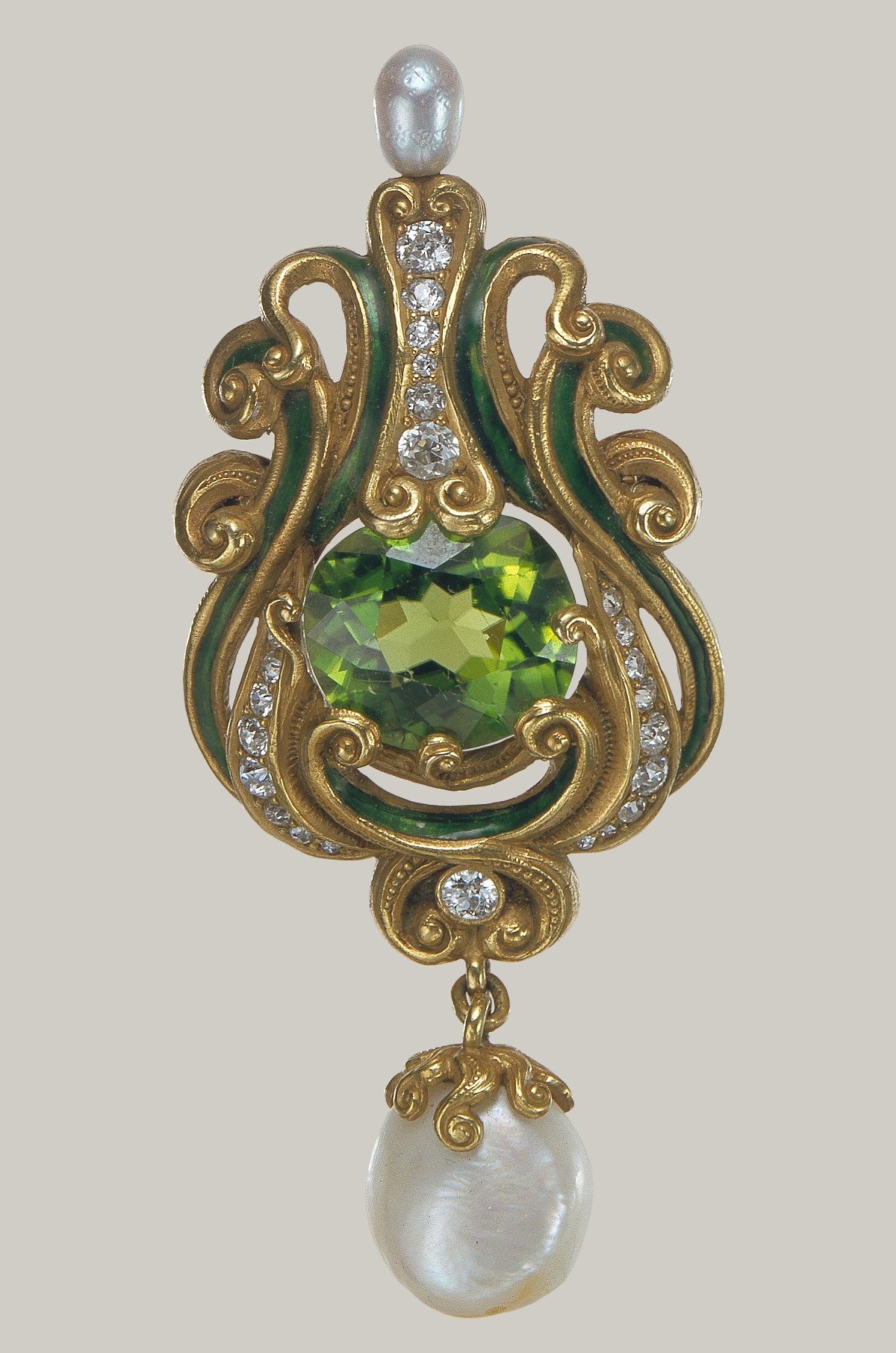 Art Nouveau peridot, diamond and pearl brooch, insurance valuation