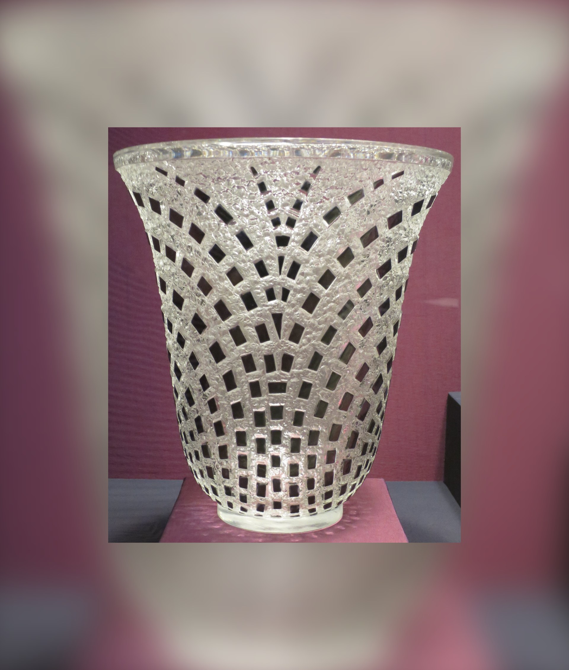 René Lalique Damiers vase, 20th century design valuation